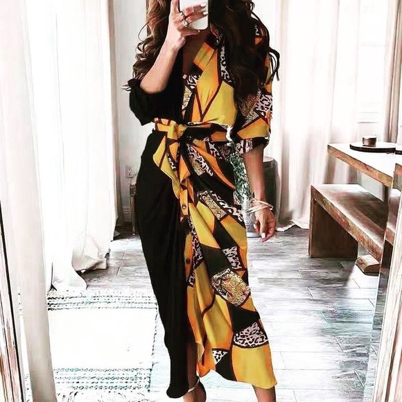 Beautiful unique dress !! - Picture 3 of 4